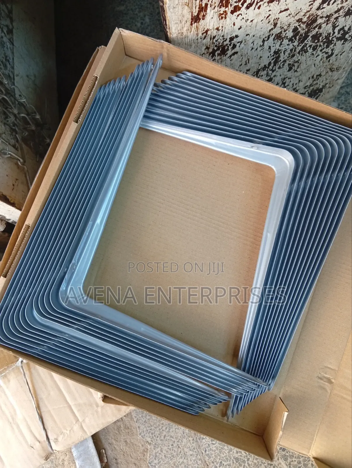 Angle Brackets Size 8-10