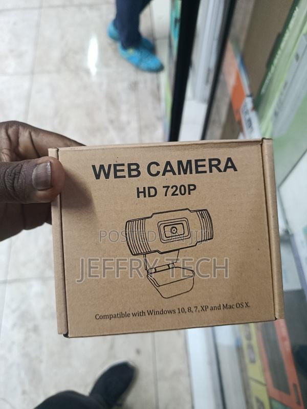 Hd 720p Webcam With a Built-in Microphone