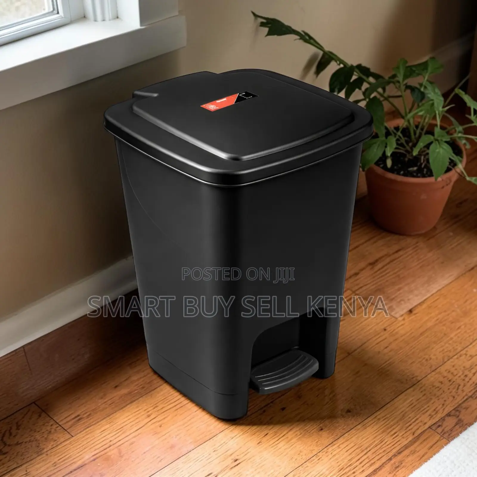 Modern Appearance 30 Litres Hard Plastic Step Pedal Waste Garbage Bin