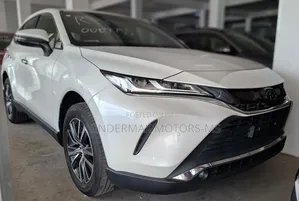 Toyota Harrier 2.0 4WD 2020 White