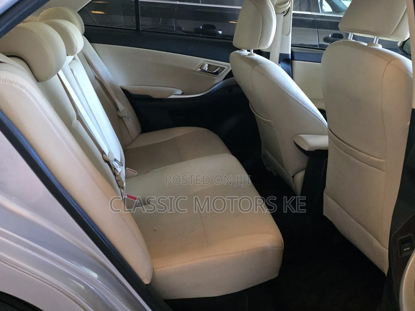 Toyota Premio 1.8 FWD 2019 Silver