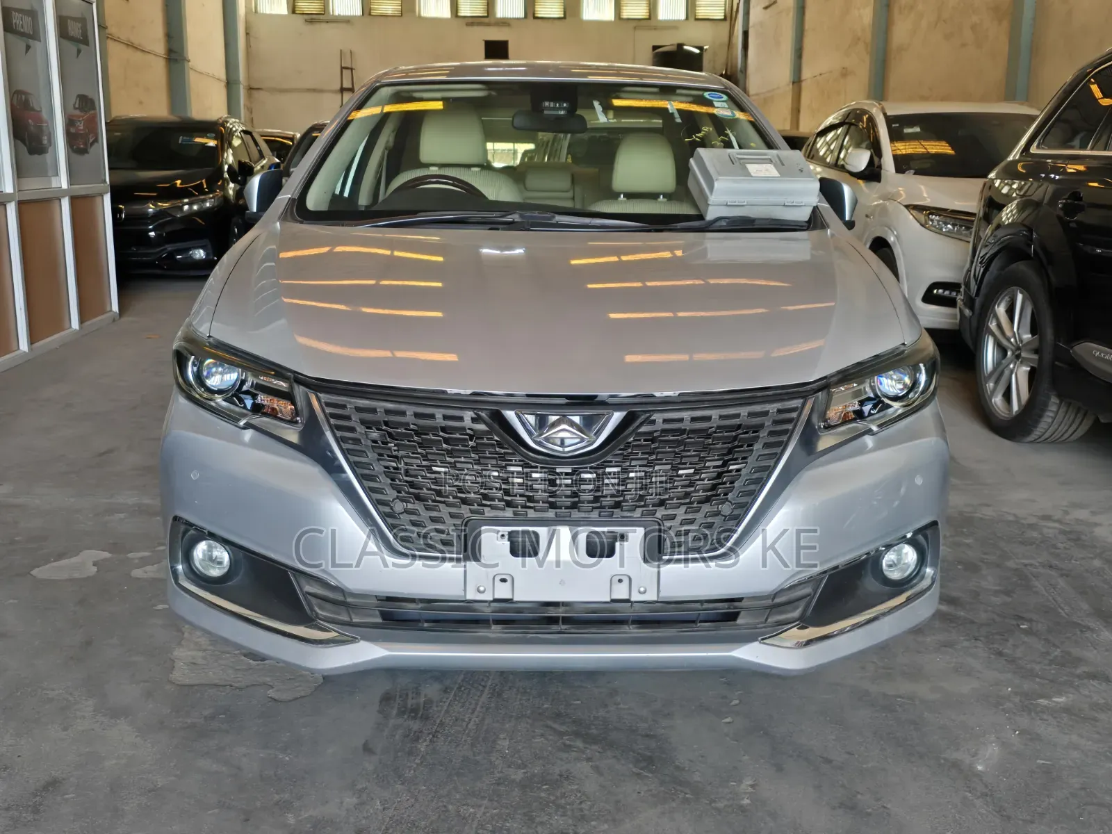 Toyota Premio 1.8 FWD 2019 Silver