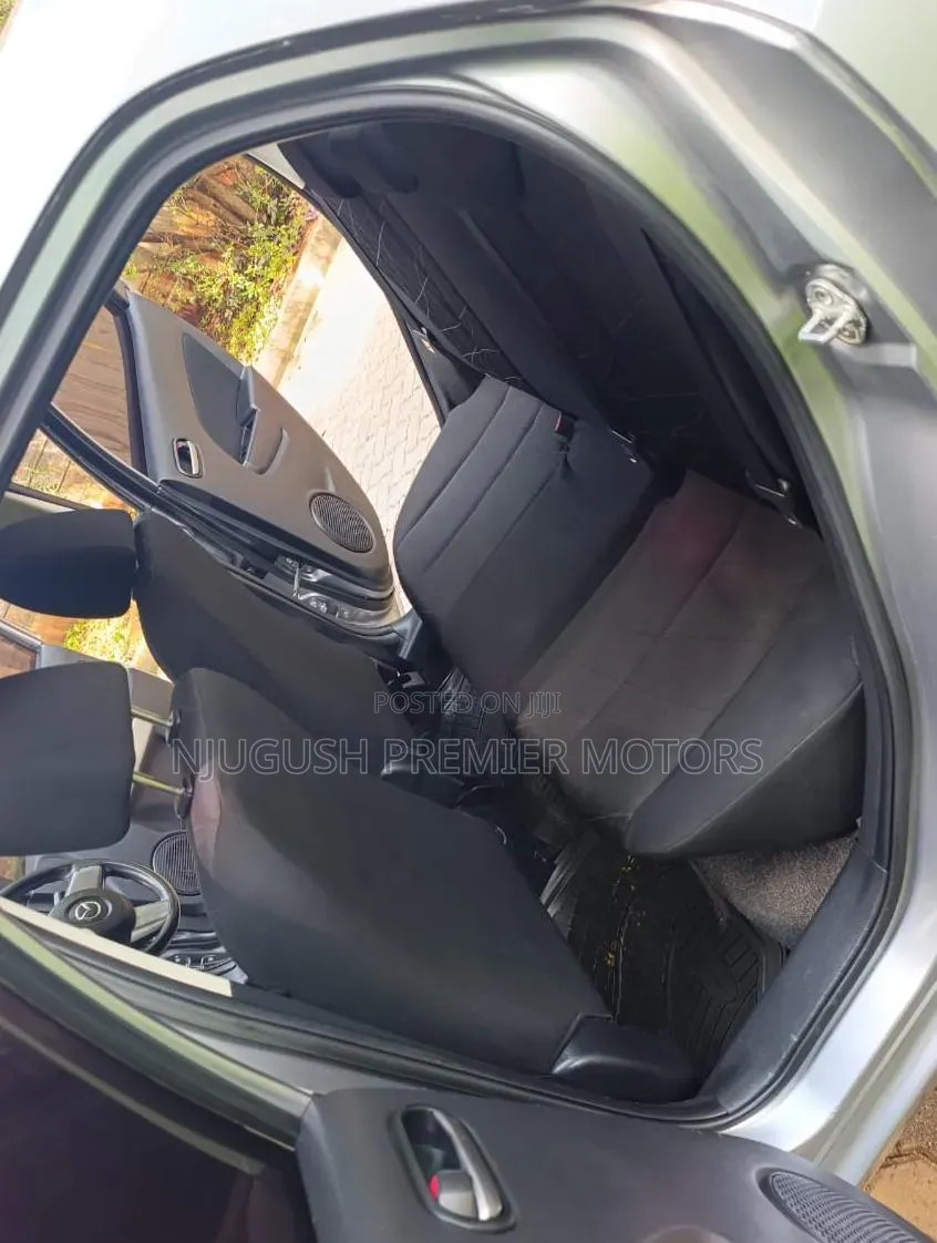 Mazda Demio 2012 Silver
