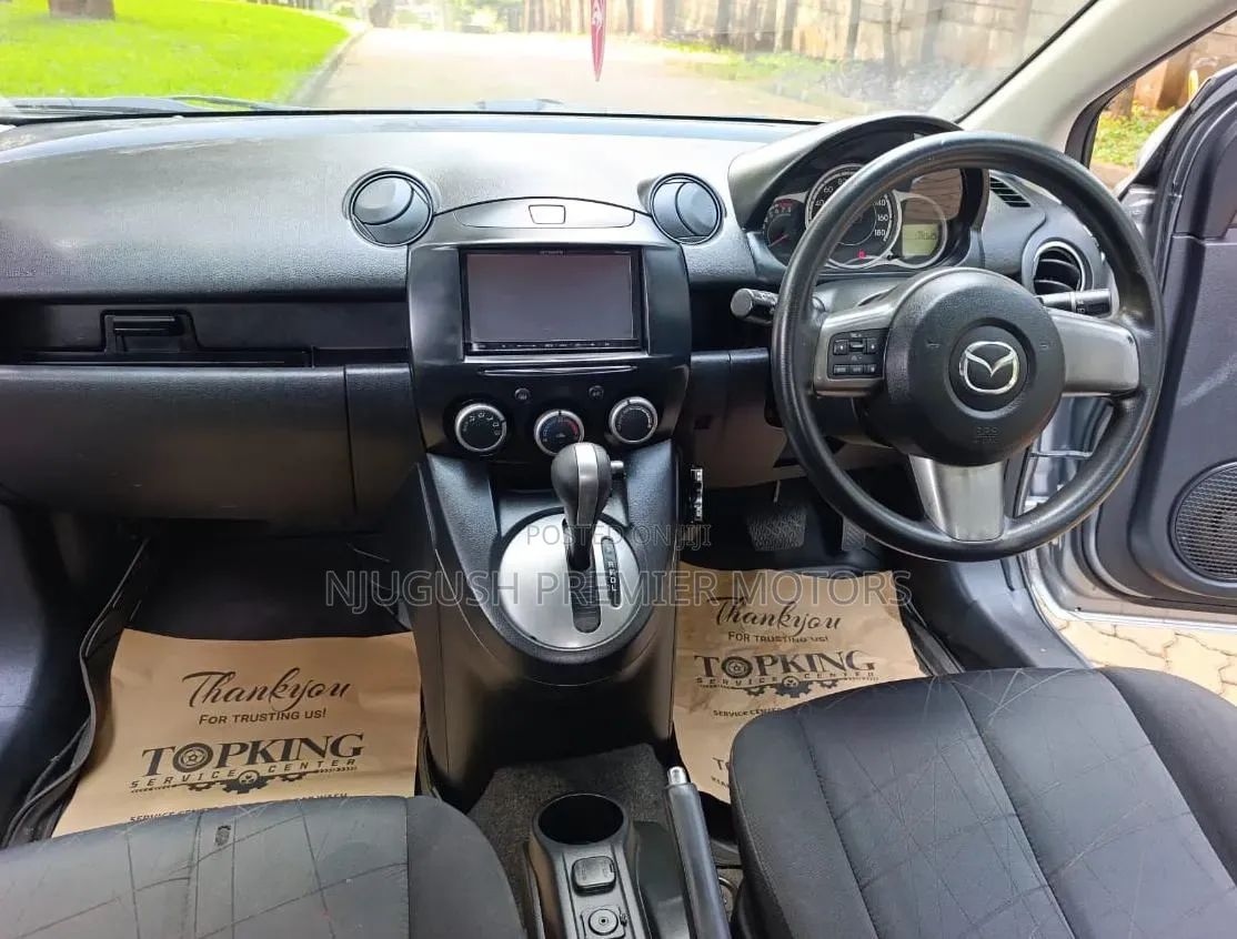 Mazda Demio 2012 Silver