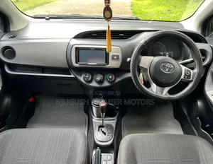 Toyota Vitz 2014 Brown
