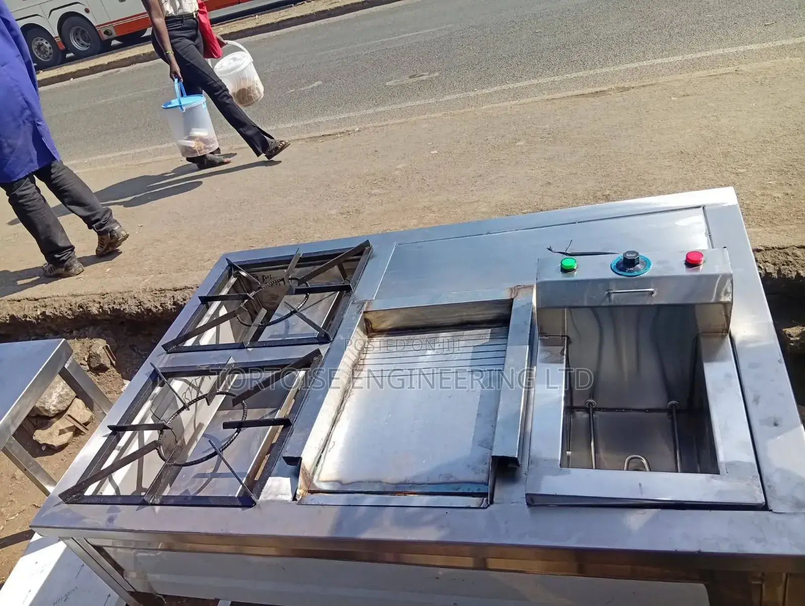 Combined Cooking Units With 2 Gas Burners, Griddle and Deep Fryer