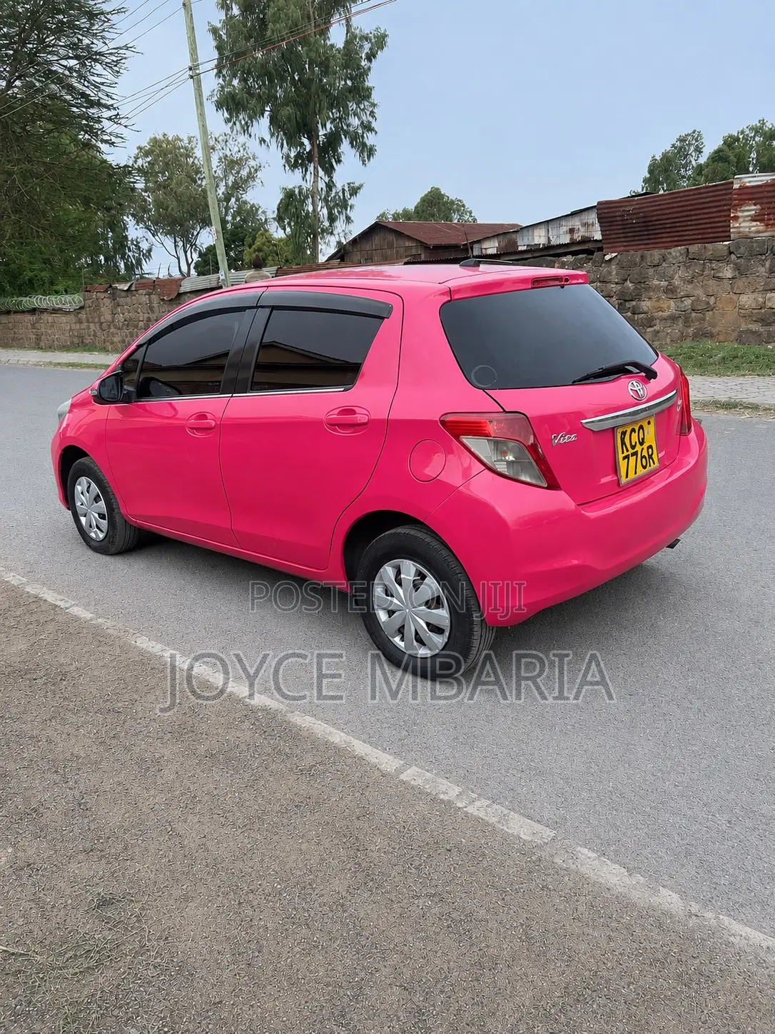 Toyota Vitz 2011 Pink