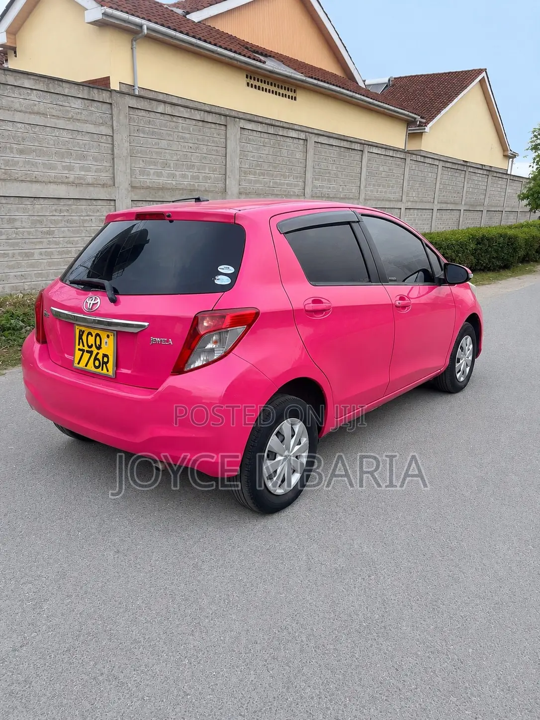 Toyota Vitz 2011 Pink