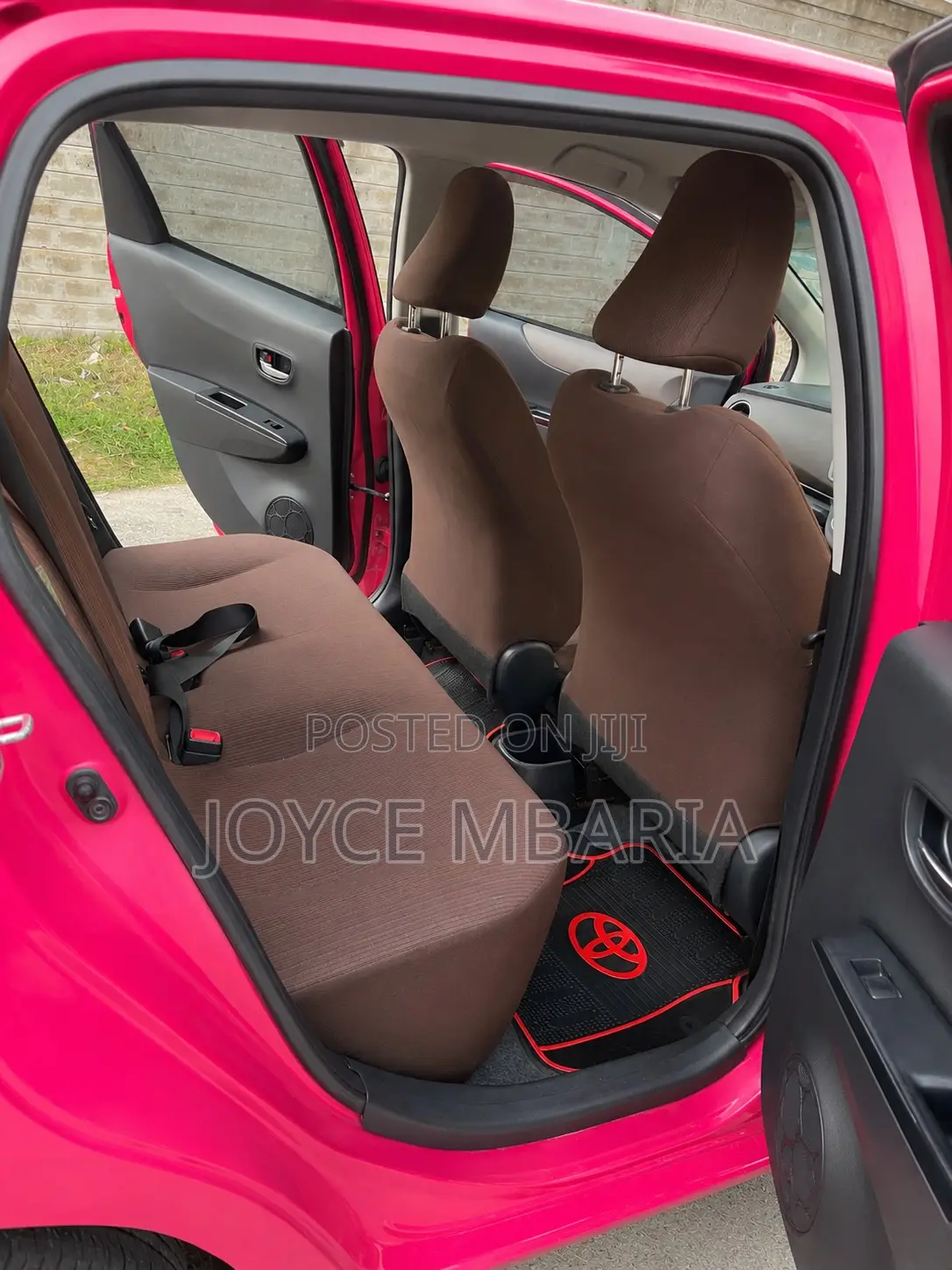 Toyota Vitz 2011 Pink