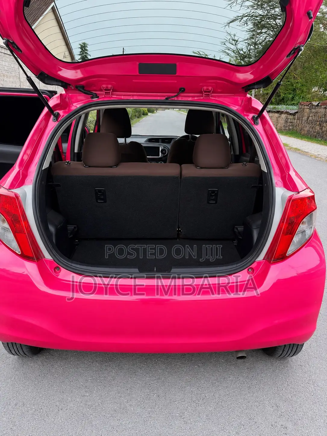 Toyota Vitz 2011 Pink