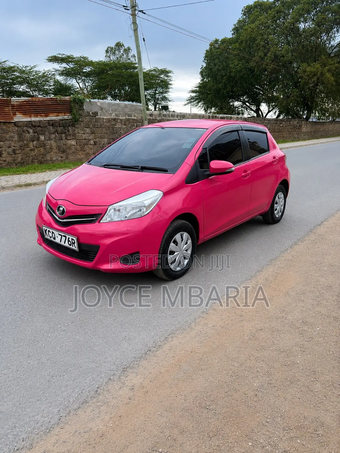 Toyota Vitz 2011 Pink