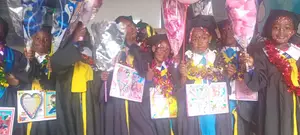 Warm School Home-Based Tutor Helping Pupils Learn, Grow Adapt.