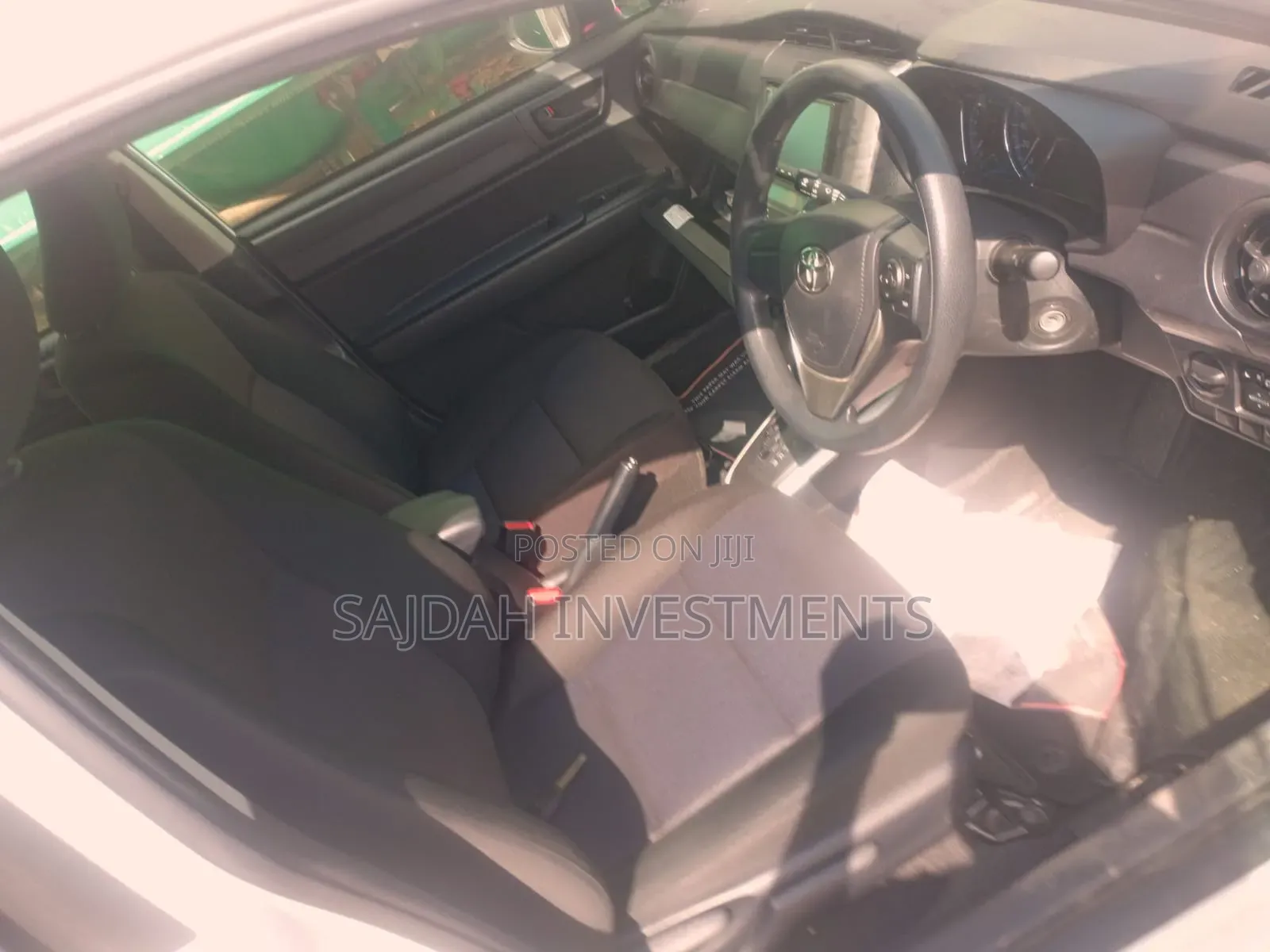 Toyota Corolla Fielder 1.5 Hybrid FWD 2019 White