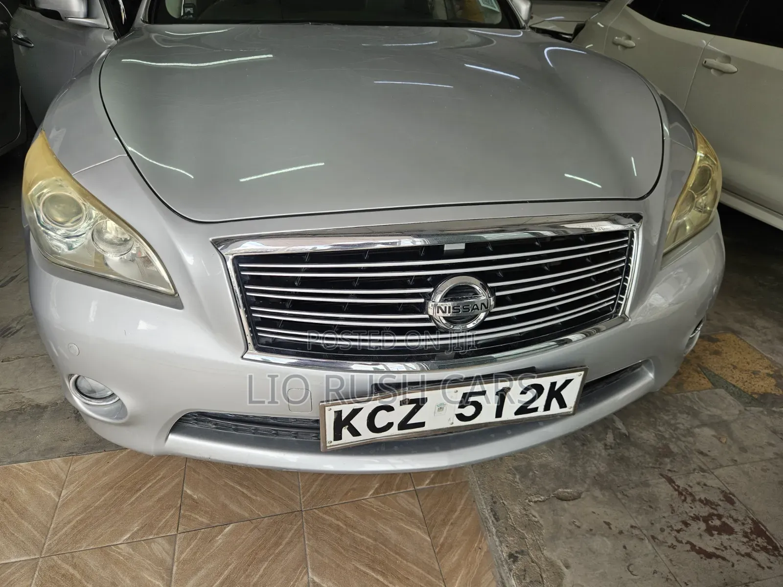 Nissan Fuga 2013 Silver