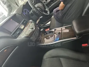 Nissan Fuga 2013 Silver