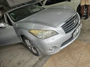 Nissan Fuga 2013 Silver