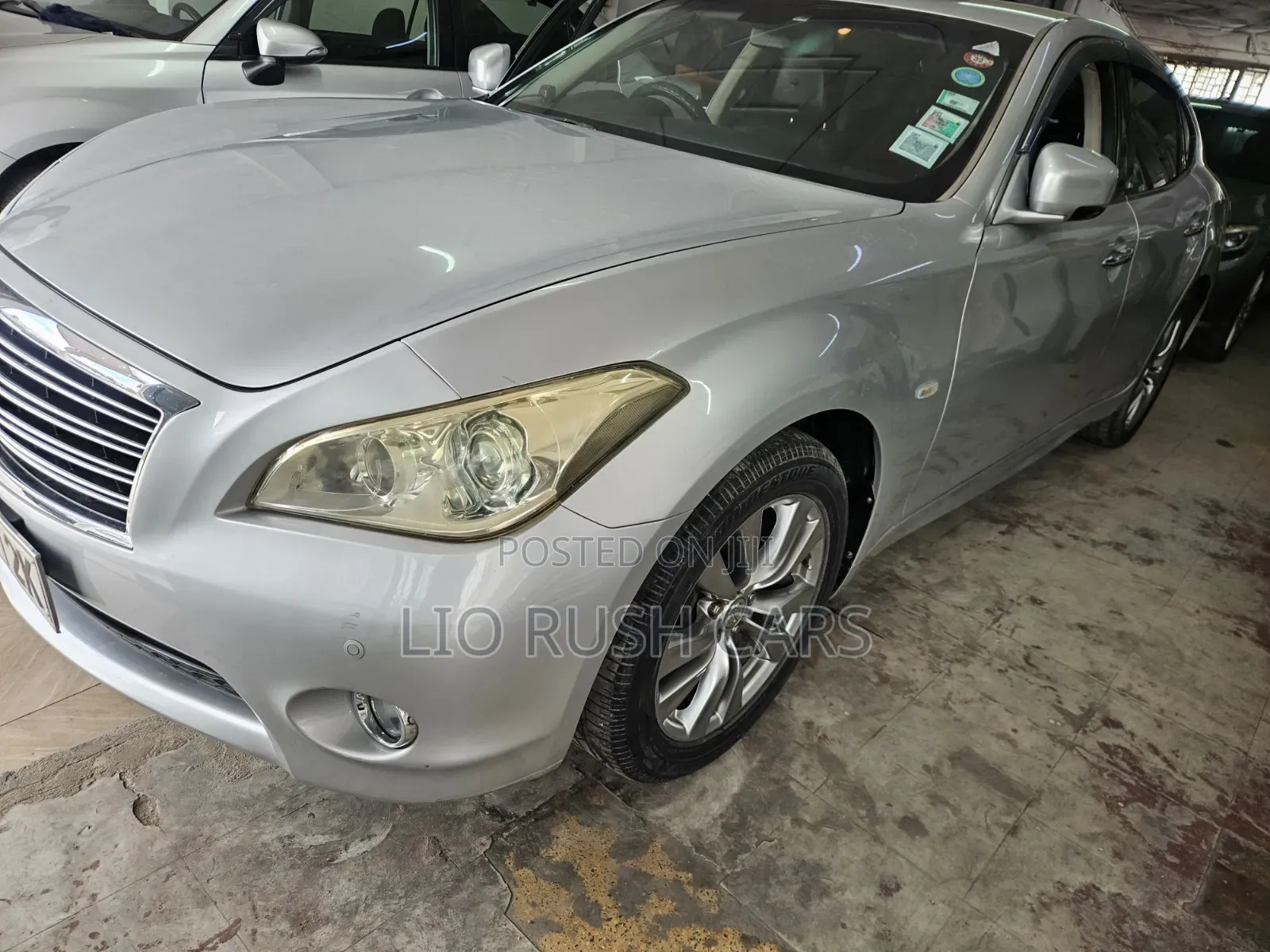 Nissan Fuga 2013 Silver