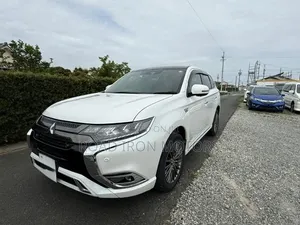 Mitsubishi Outlander PHEV 2019 Pearl