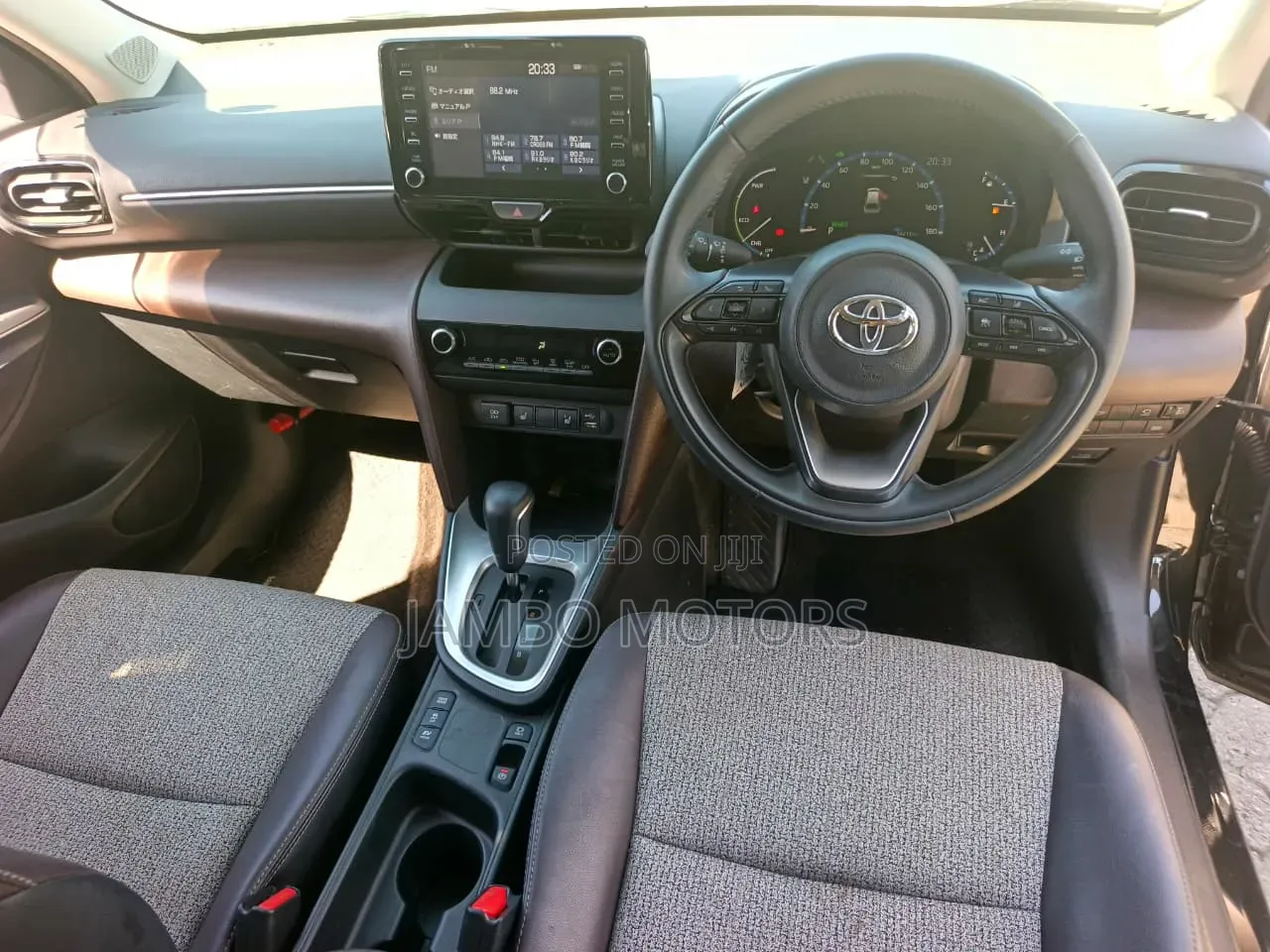 Toyota Yaris Cross 1.5 Hybrid FWD 2020 Black