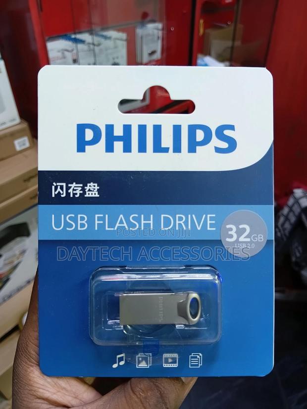 This Is a Philips Moon Edition 32gb Usb 2.0 Flash Drive. - thumbnail 2