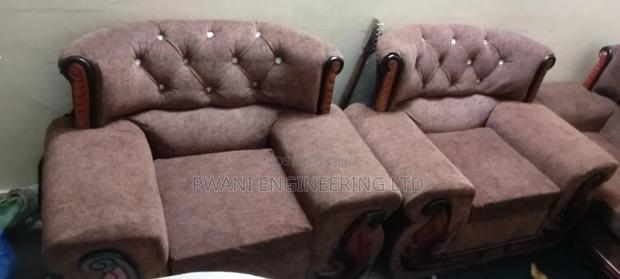 Luxury Sofa - thumbnail 2