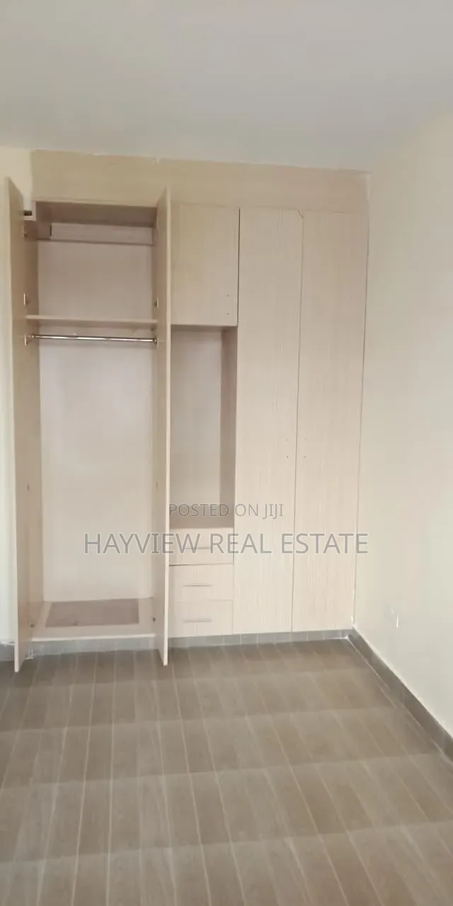 4bdrm Townhouse/Terrace in Thogoto for sale