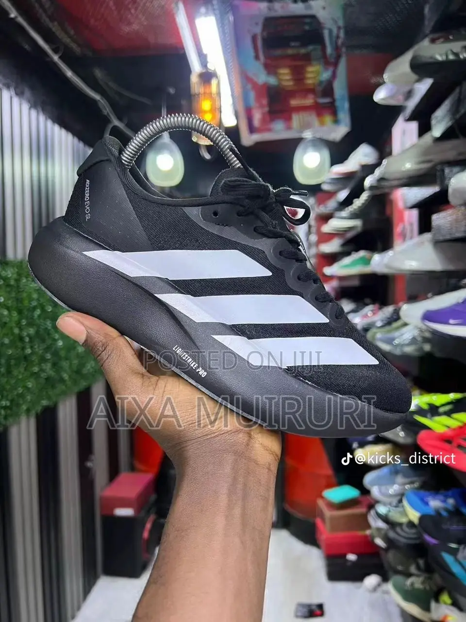 Unisex Adidas Sneakers Multiple Sizes
