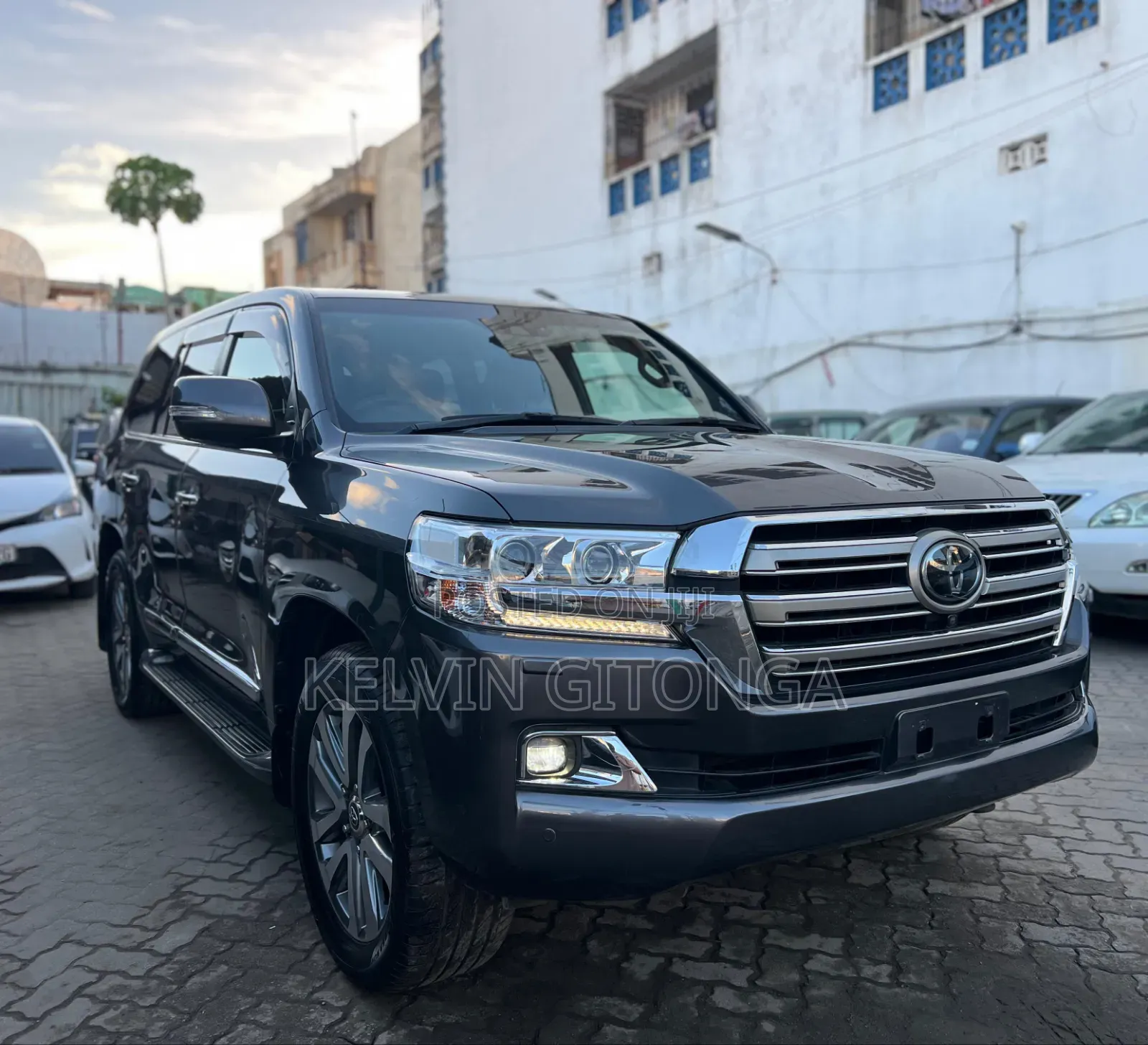 Toyota Land Cruiser Prado 2019 Gray