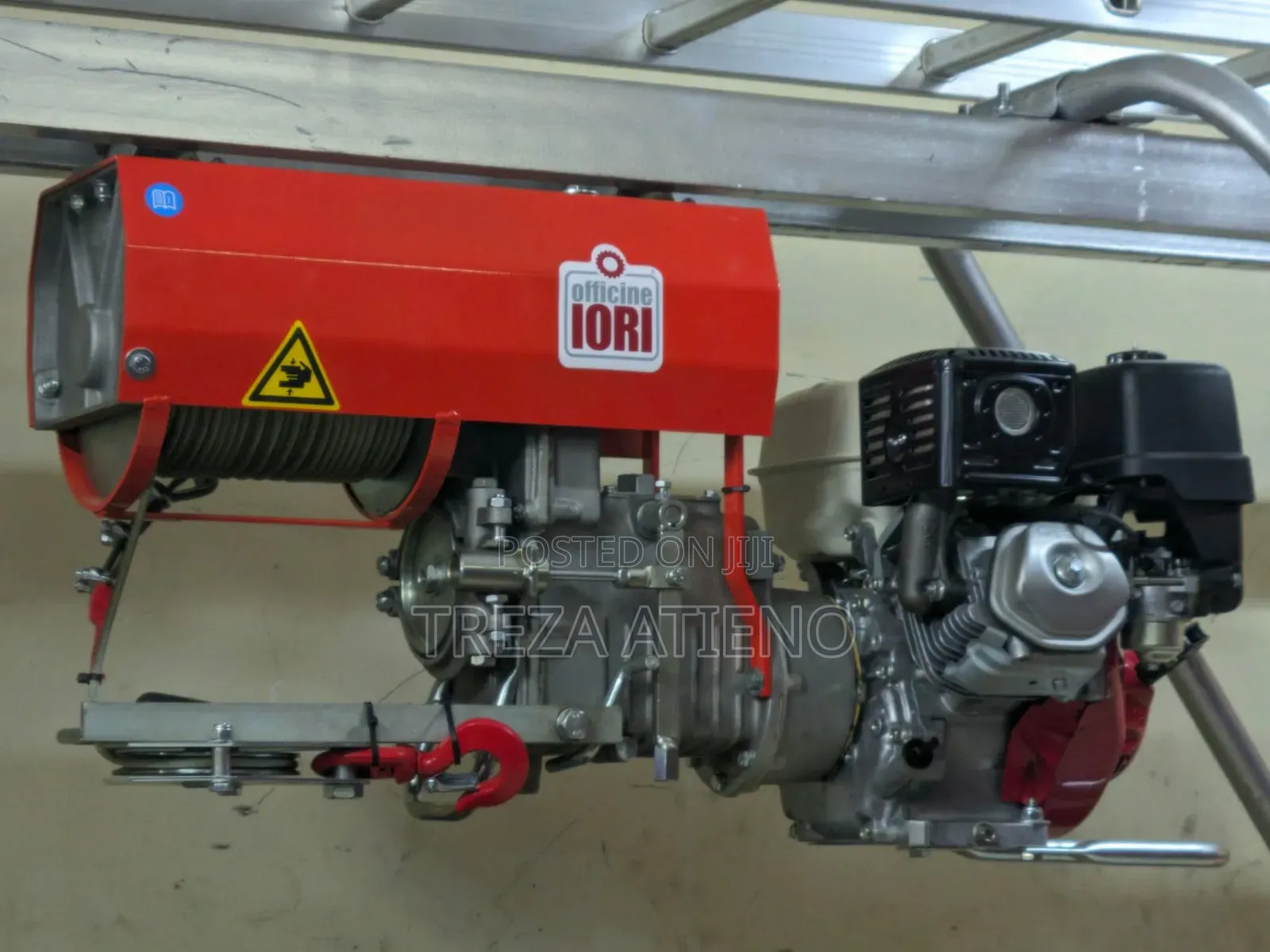 1000kgs Crane