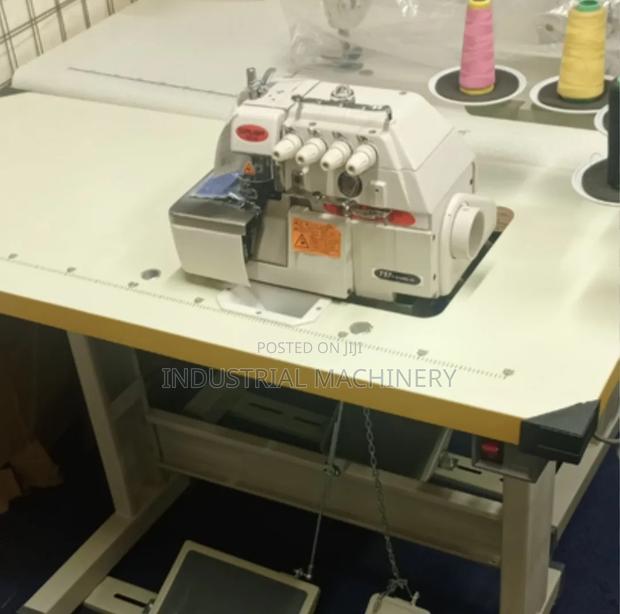 Siruba Overlock Machine