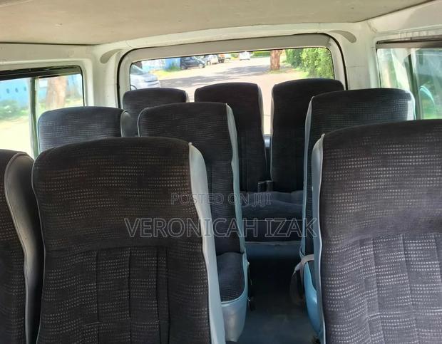 Toyota HiAce 2007 White - thumbnail 6