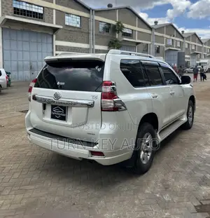 Toyota Land Cruiser Prado 2.7 VVT-i 2014 White