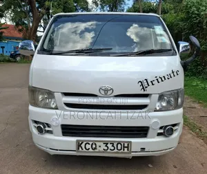 Toyota HiAce 2011 White