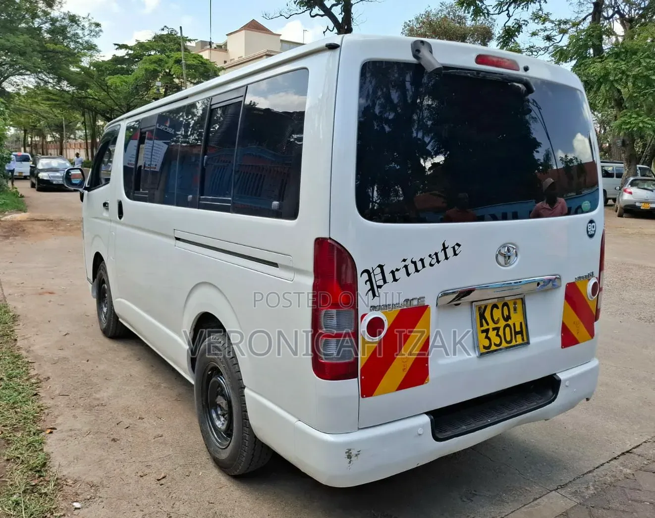 Toyota HiAce 2011 White