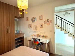 4bdrm Maisonette in Regent Park, Gateway Mall Area for rent