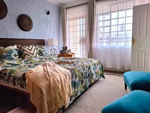4bdrm Maisonette in Regent Park, Gateway Mall Area for rent