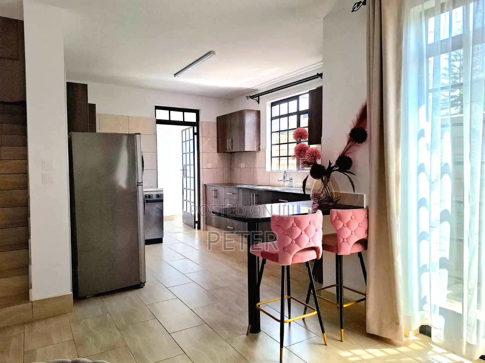 4bdrm Maisonette in Regent Park, Gateway Mall Area for rent