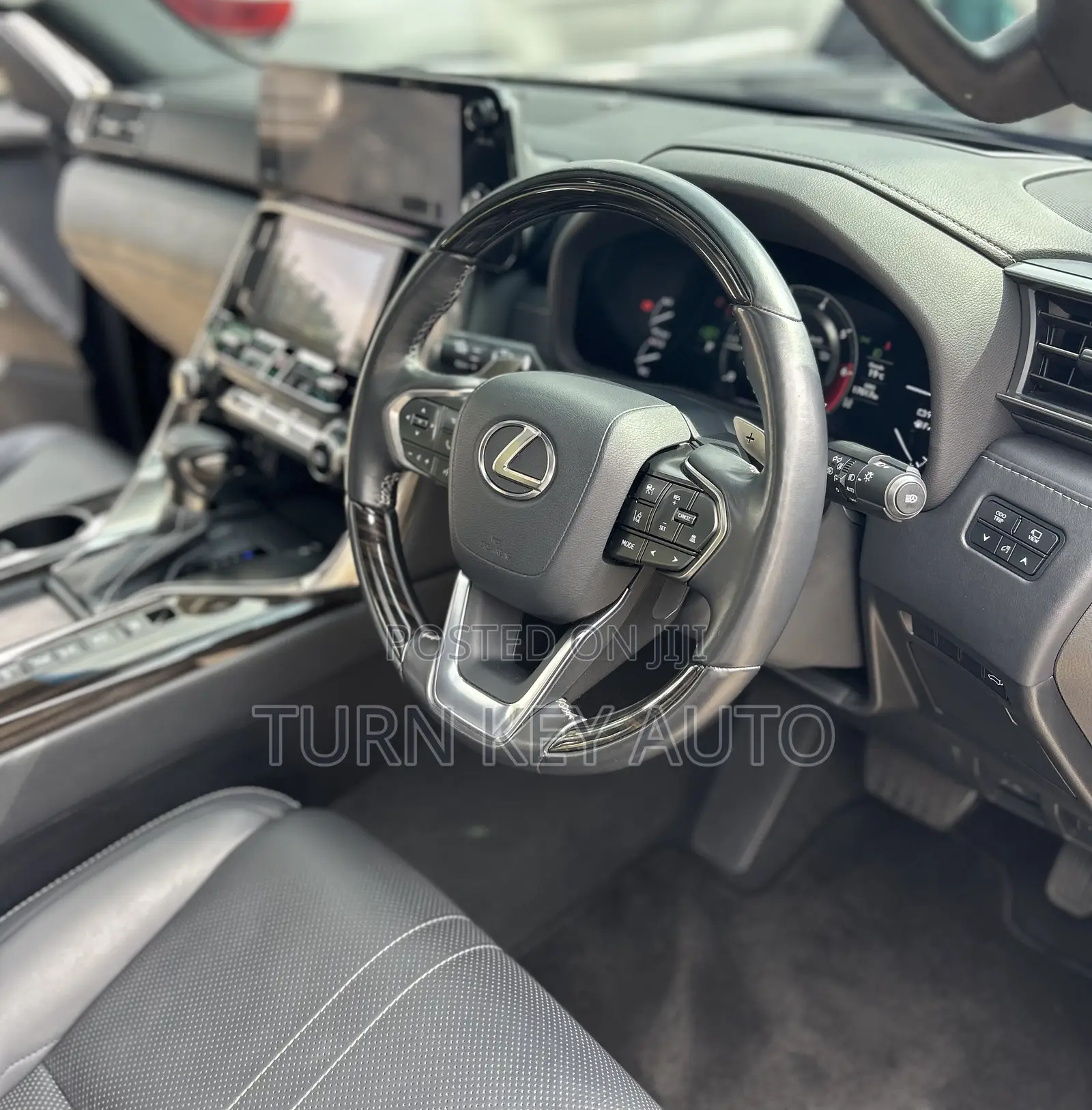 Lexus LX 600 2023 Black