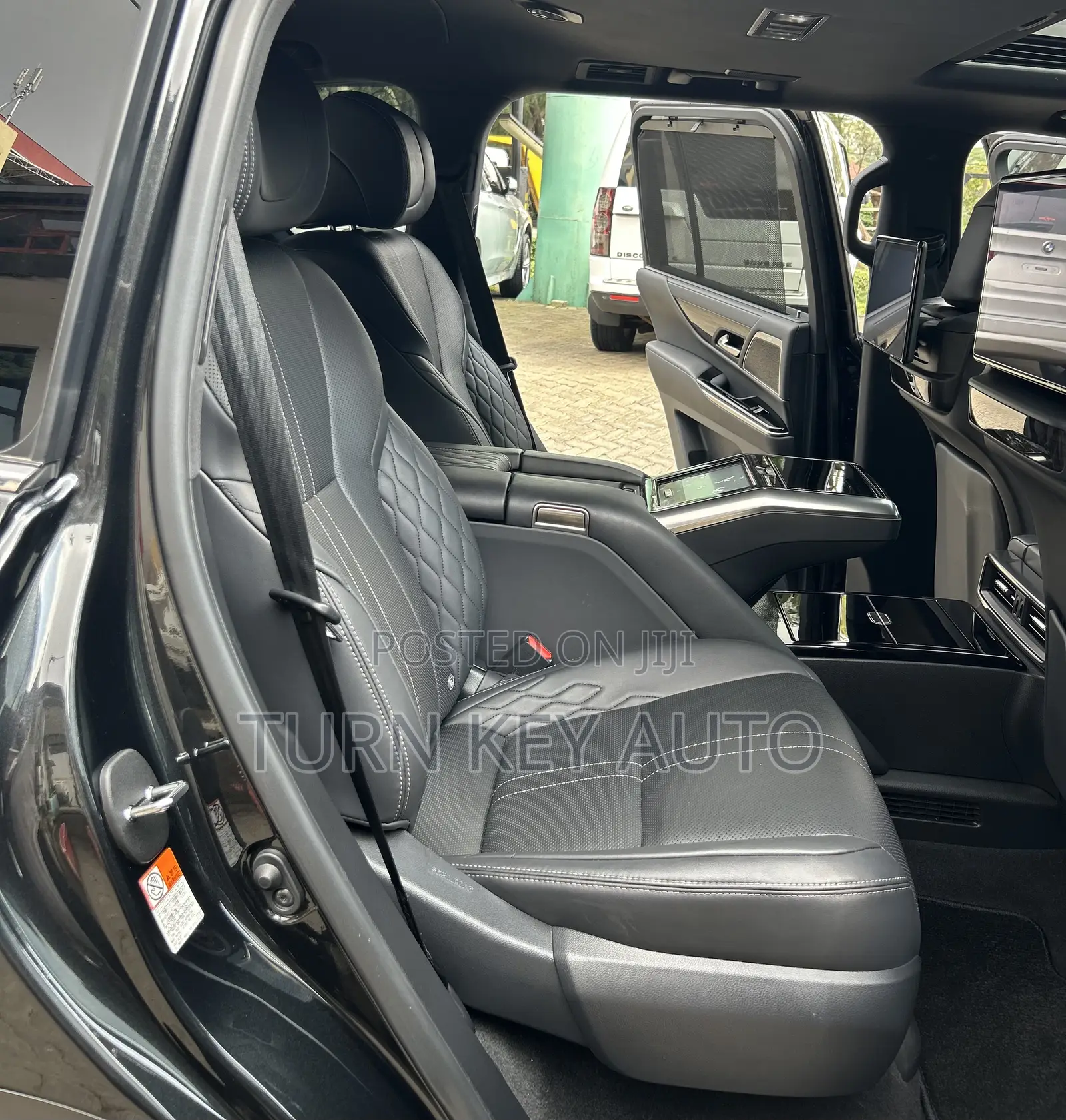 Lexus LX 600 2023 Black