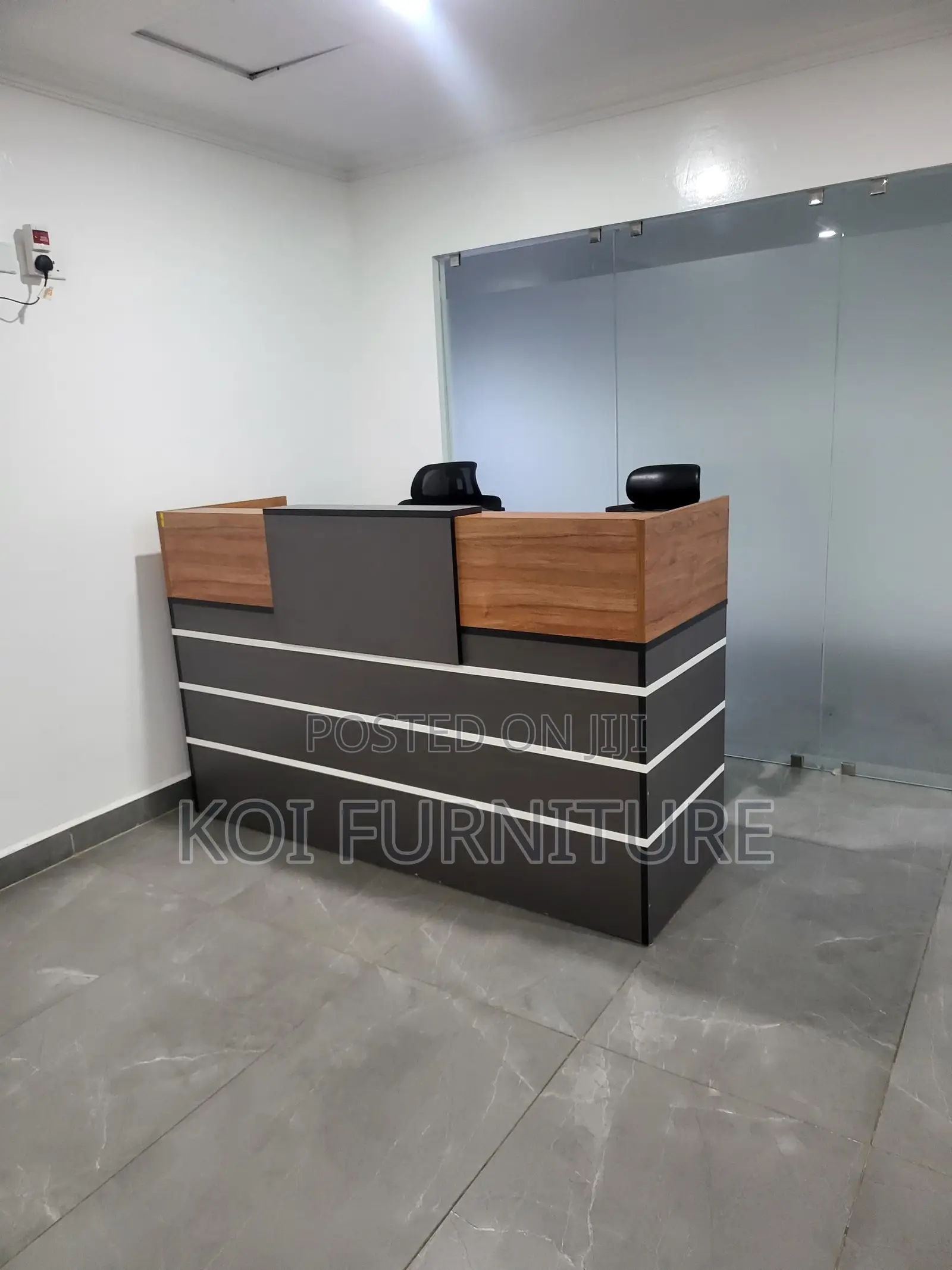 Office Desk 1.8m Modern Two-Tone Wooden Reception Desk