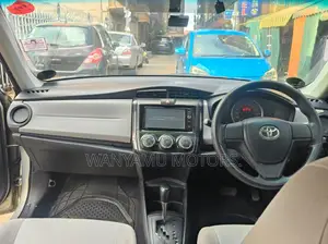 Toyota Axio 2014