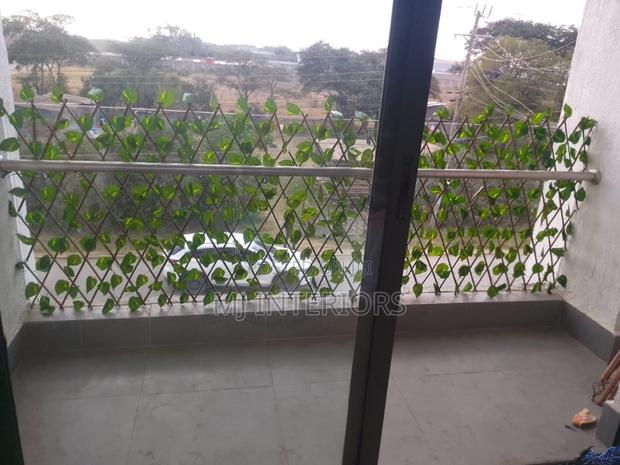 Retractable Artificial Privacy Fence Expandable Green Wall Screen
