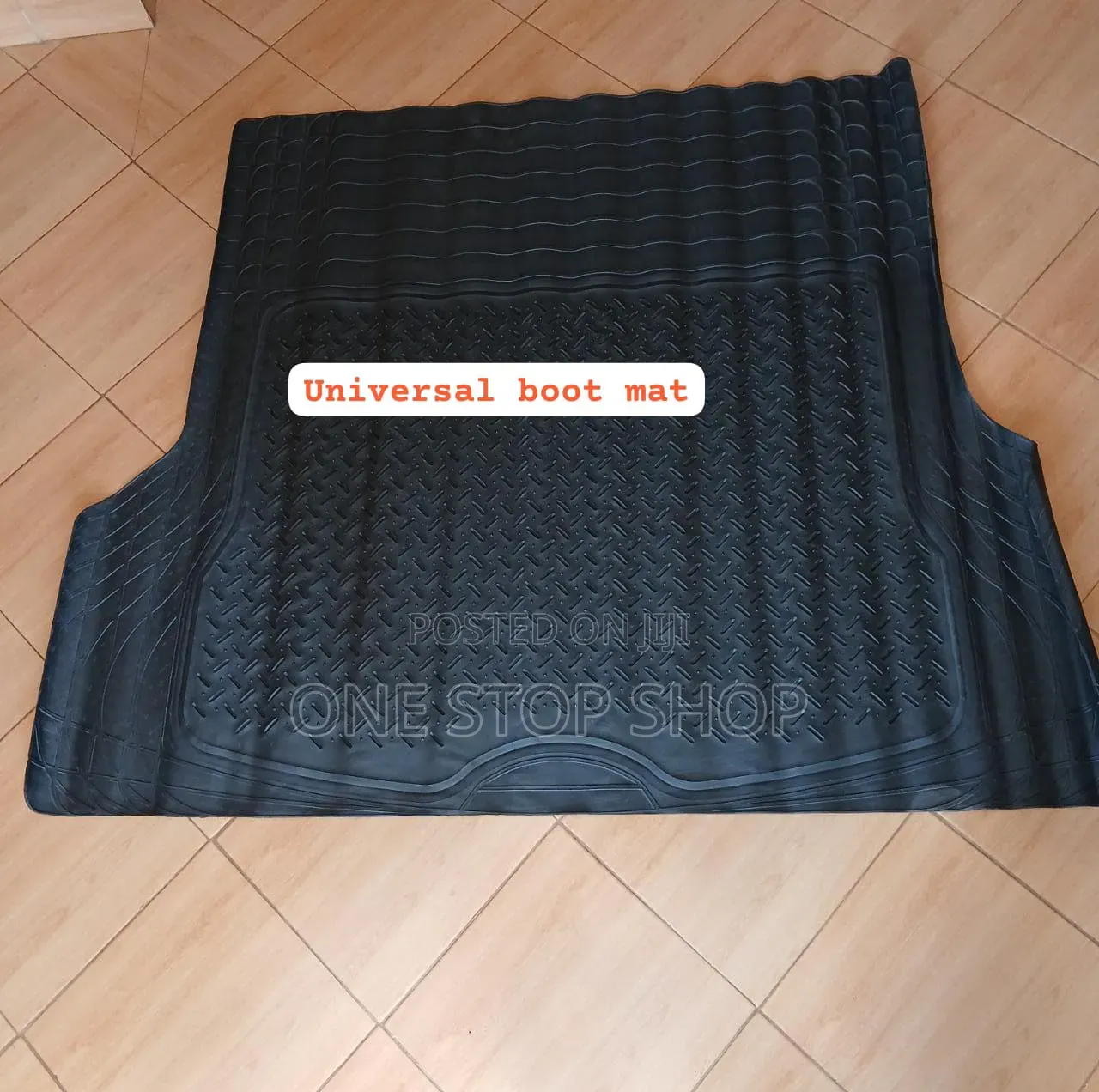 Black Heavy Rubber Universal Boot Mat Cut Along Predefined Lines Tofit