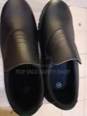 Size 43 Kitchen Shoe