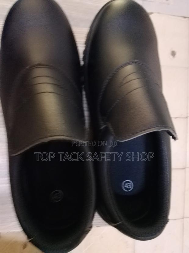 Size 43 Kitchen Shoe