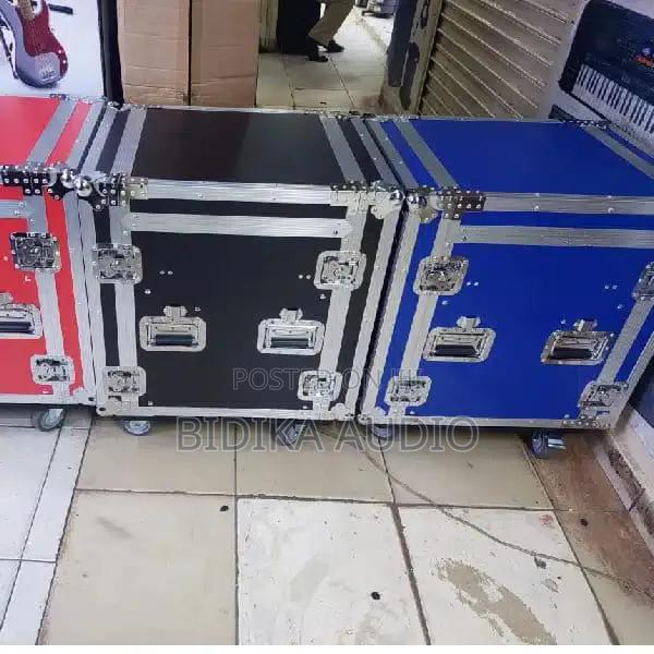 Professional 12unit Closed Rack - thumbnail 2