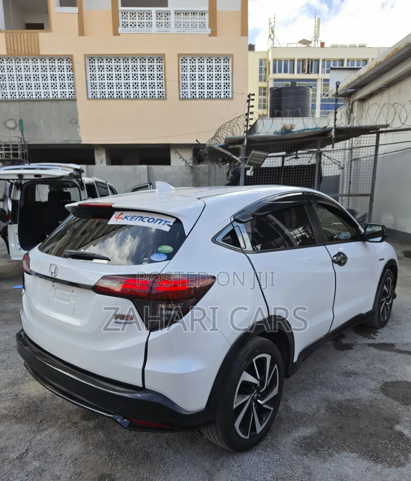 Honda Vezel 2019 White