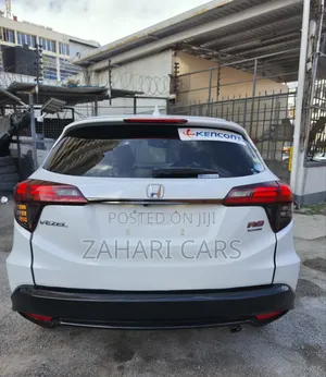 Honda Vezel 2019 White