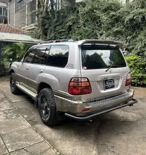 Toyota Land Cruiser 2000 Silver