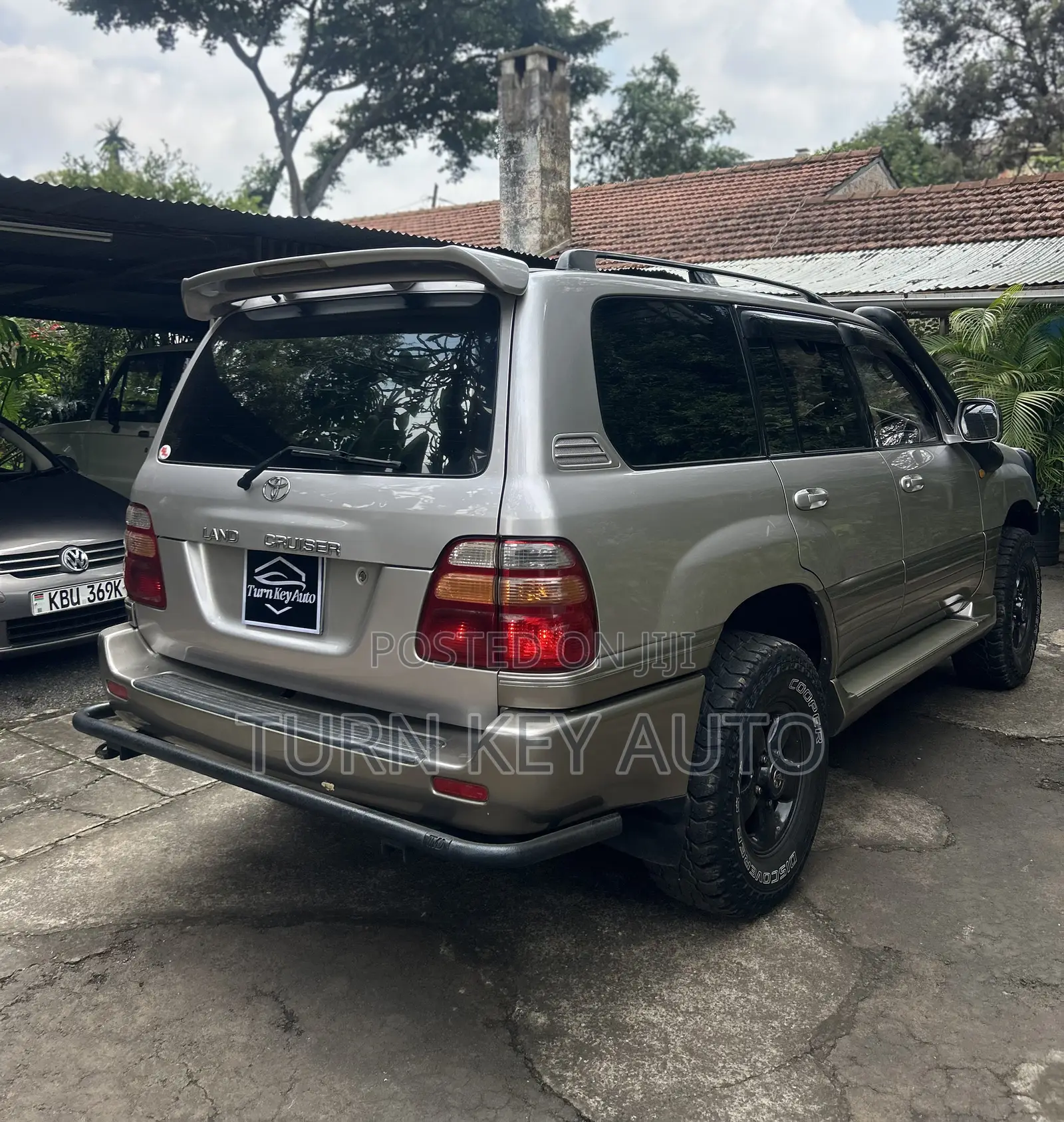 Toyota Land Cruiser 2000 Silver